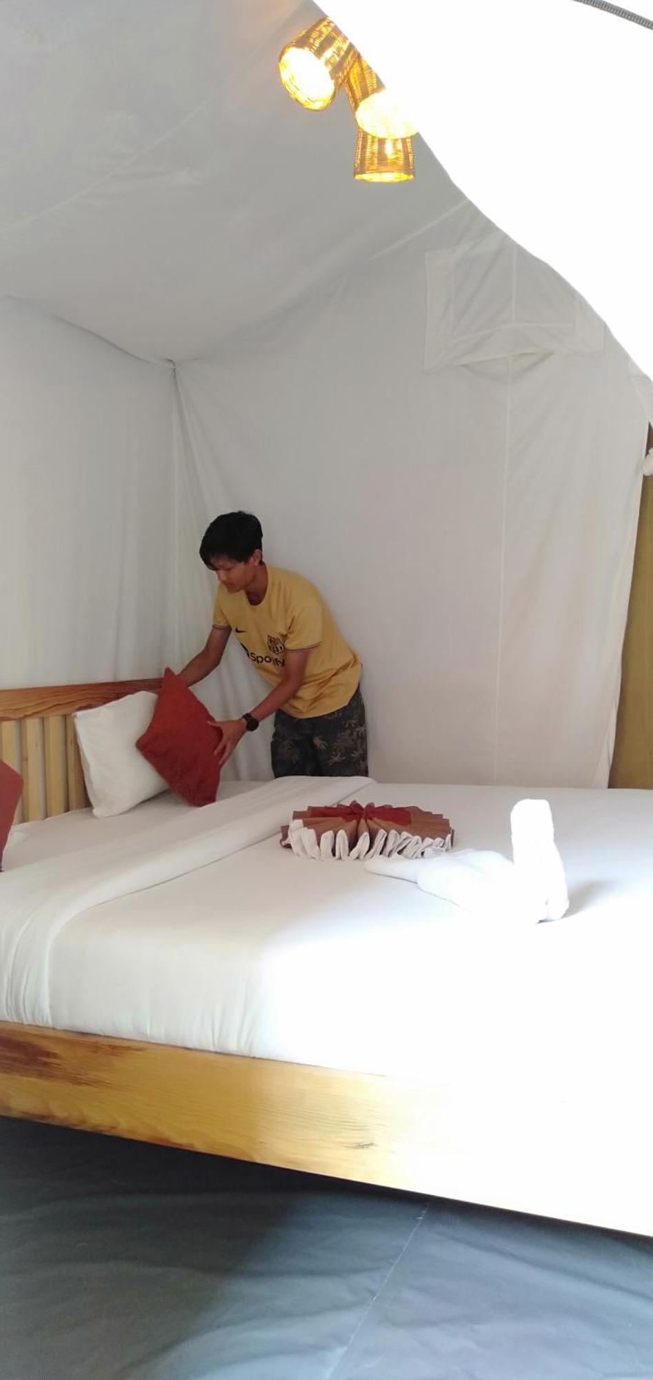 Kalash Parkaze And Tent Inn 博卡拉 外观 照片
